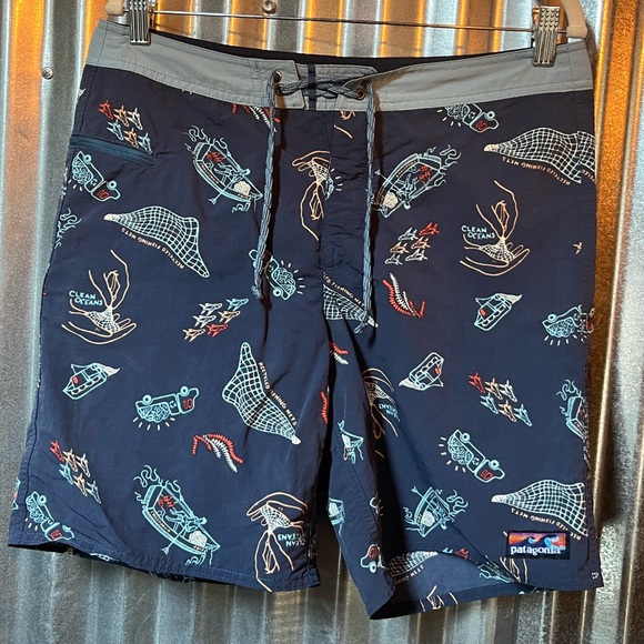Patagonia Wavefarer Boardshorts - Picture 2 of 6